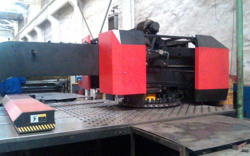  數(shù)控轉(zhuǎn)塔沖床